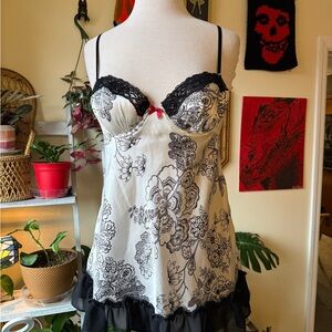Apt. 9 Black and White Floral Chemise